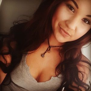 Meet your Posher, Victoria